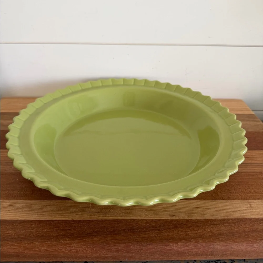 Chantal Pie Dish Deep Dish Lime Green Stoneware 11.5”
